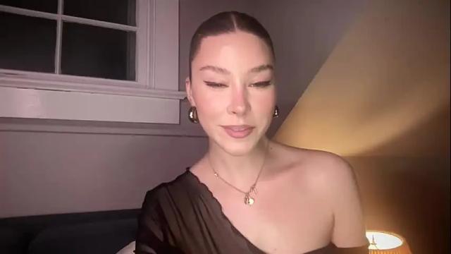 Image 2 of novavangogh Stream on Chaturbate on 4 months ago