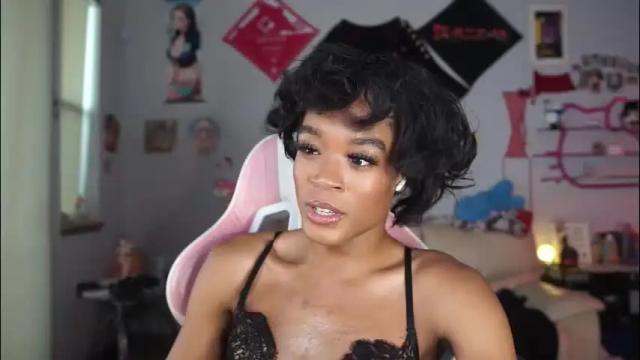 Image 3 of nsfweros Stream on Chaturbate on 1 month ago