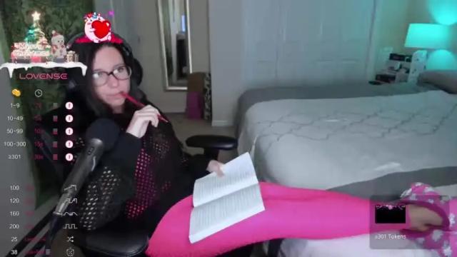 Image 10 of nudiststreamer Stream on Chaturbate on 17 months ago
