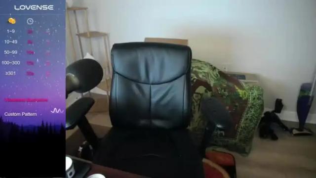 Image 11 of nudiststreamer Stream on Chaturbate on 13 months ago