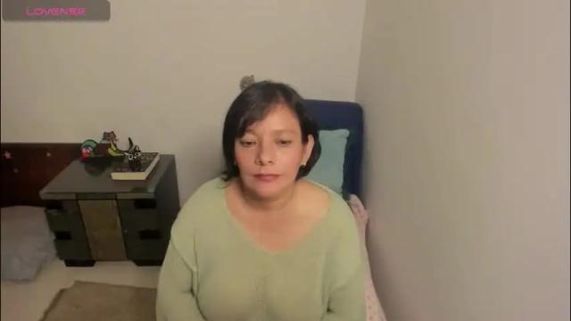 Image 4 of nuit_rose Stream on Chaturbate on 2 months ago