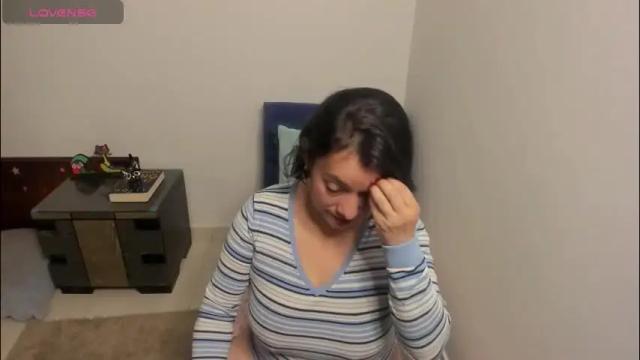 Image 3 of nuit_rose Stream on Chaturbate on 1 month ago