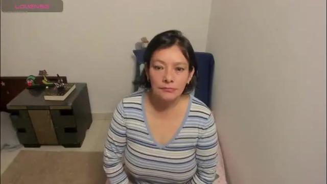 Image 2 of nuit_rose Stream on Chaturbate on 11 days ago