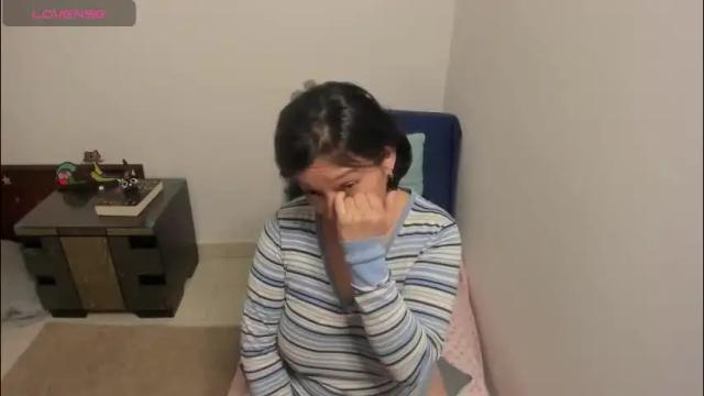 Image 4 of nuit_rose Stream on Chaturbate on 11 days ago