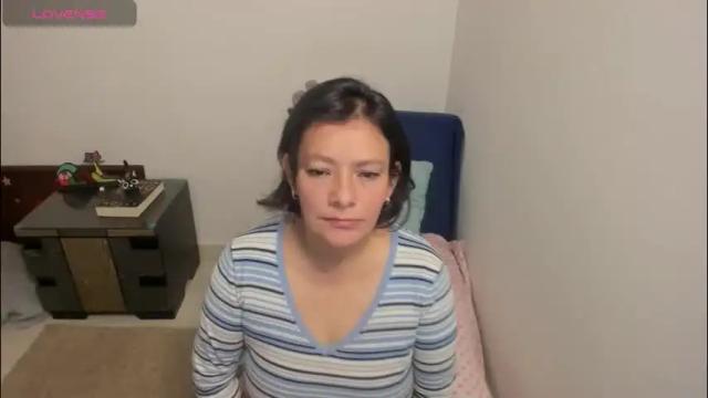 Image 7 of nuit_rose Stream on Chaturbate on 11 days ago