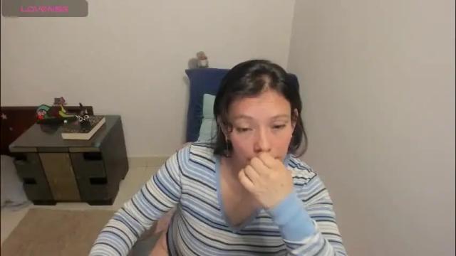 Image 8 of nuit_rose Stream on Chaturbate on 11 days ago