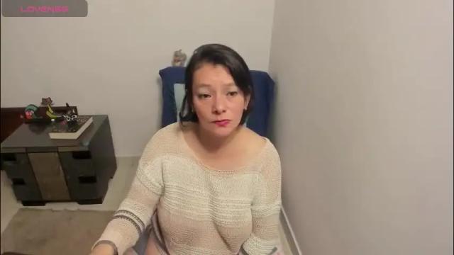 Image 10 of nuit_rose Stream on Chaturbate on 5 days ago