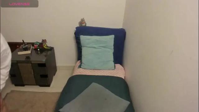 Image 12 of nuit_rose Stream on Chaturbate on 1 month ago