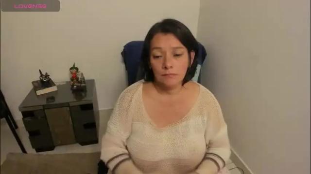Image 8 of nuit_rose Stream on Chaturbate on 21 days ago