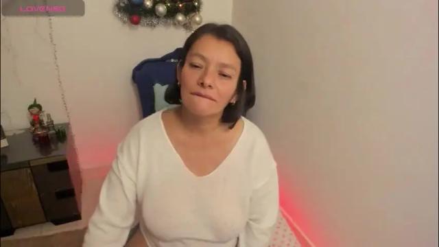 Image 3 of nuit_rose Stream on Chaturbate on 1 month ago