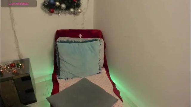 Image 4 of nuit_rose Stream on Chaturbate on 23 days ago