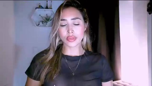 Image 2 of nycole_1988 Stream on Chaturbate on 2 months ago
