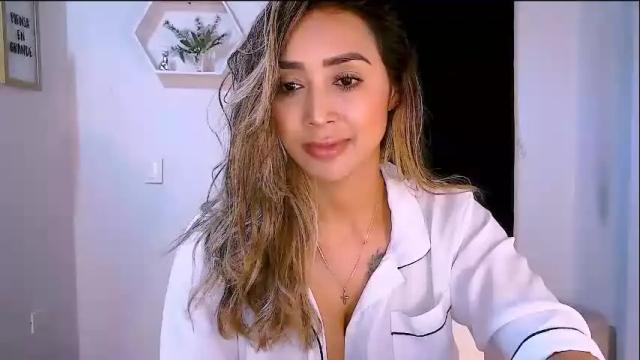 Image 2 of nycole_1988 Stream on Chaturbate on 1 month ago