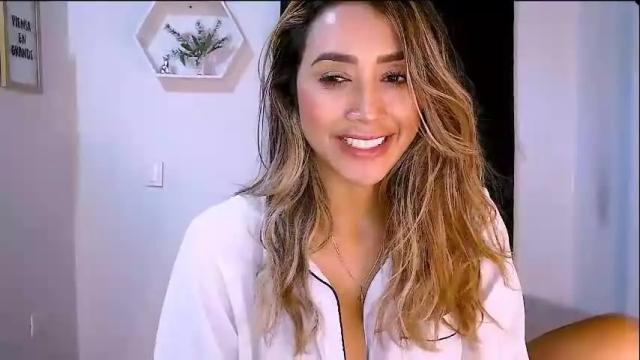 Image 6 of nycole_1988 Stream on Chaturbate on 1 month ago