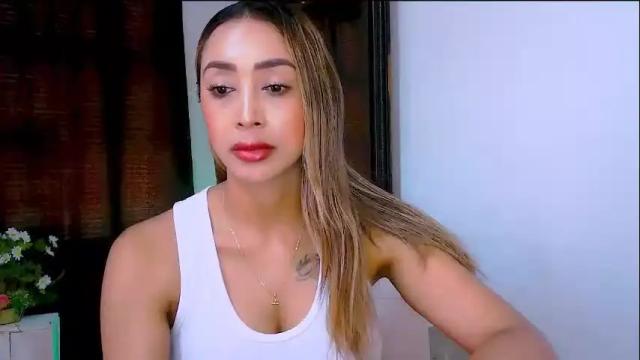Image 3 of nycole_1988 Stream on Chaturbate on 17 days ago