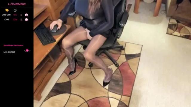 Image 11 of nylon_mistress Stream on Chaturbate on 13 months ago
