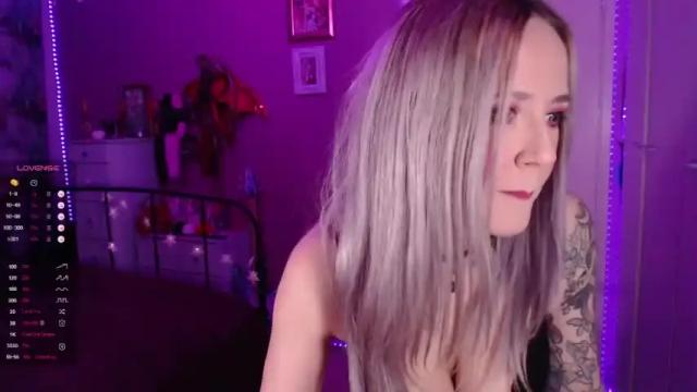 Image 7 of nymferatu Stream on Chaturbate on 15 months ago