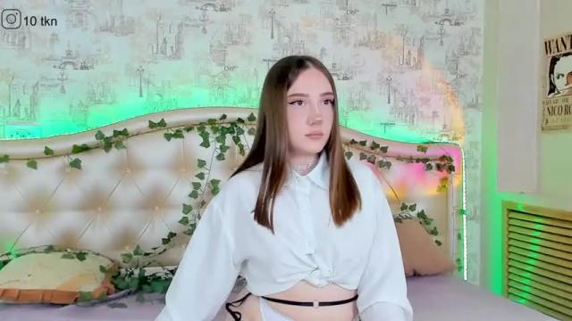 Image 3 of nymphalean Stream on Chaturbate on 17 months ago