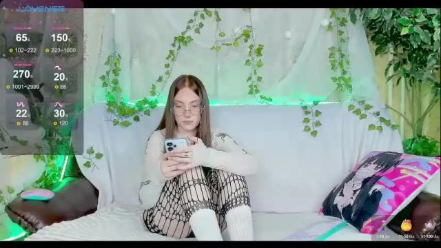Image 4 of nymphalean Stream on Chaturbate on 24 days ago