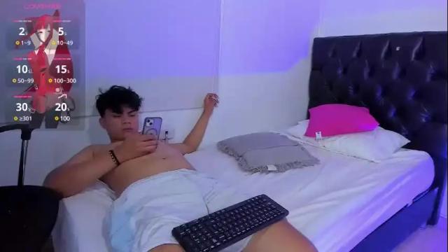 Image 3 of nympho_aliss_robert Stream on Chaturbate on 22 days ago