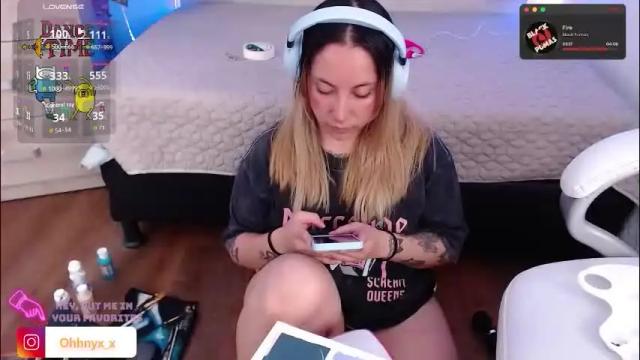 Image 2 of nyx_andria Stream on Chaturbate on 2 months ago