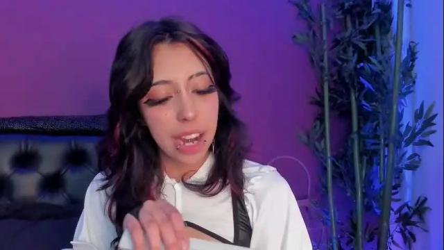 Image 2 of nyx_nayla Stream on Chaturbate on 1 month ago