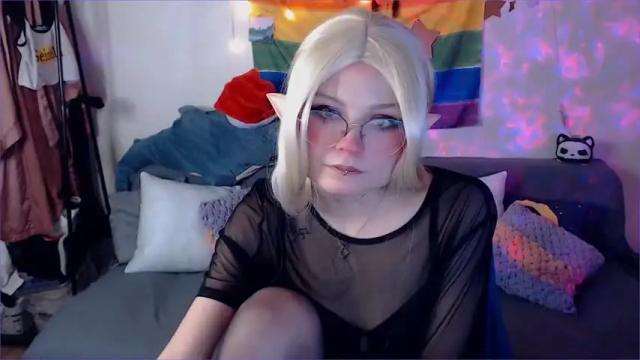 Image 4 of o_ddity Stream on Chaturbate on 16 months ago