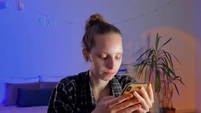 Image 4 of oakley_galore Stream on Chaturbate on 16 months ago