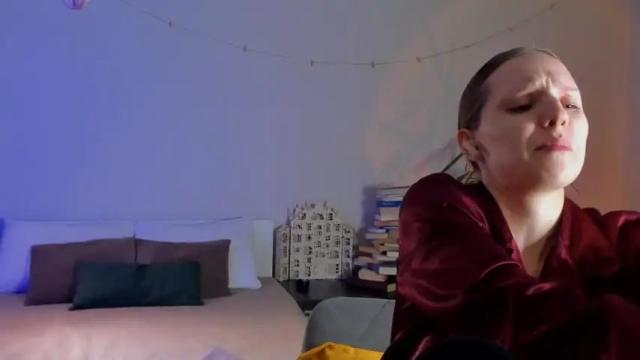 Image 2 of oakley_galore Stream on Chaturbate on 16 months ago