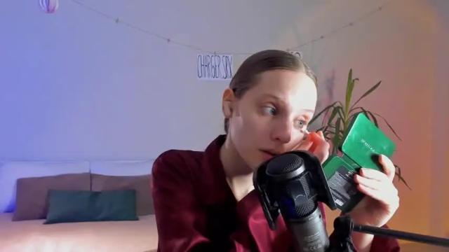 Image 7 of oakley_galore Stream on Chaturbate on 16 months ago