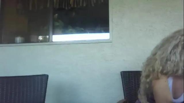 Image 7 of observantchris Stream on Chaturbate on 19 months ago