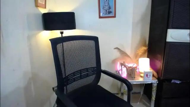 Image 8 of octaviayuki Stream on Chaturbate on 6 days ago