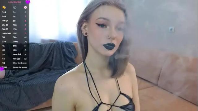 Image 3 of odeliabrownell Stream on Chaturbate on 3 months ago