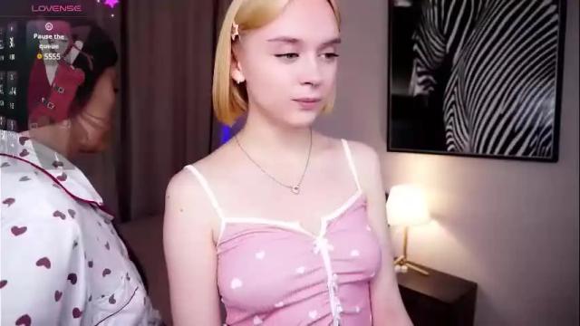Image 3 of odeliadearborn Stream on Chaturbate on 4 months ago