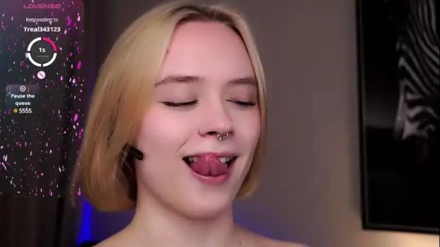 Image 7 of odeliadearborn Stream on Chaturbate on 4 months ago