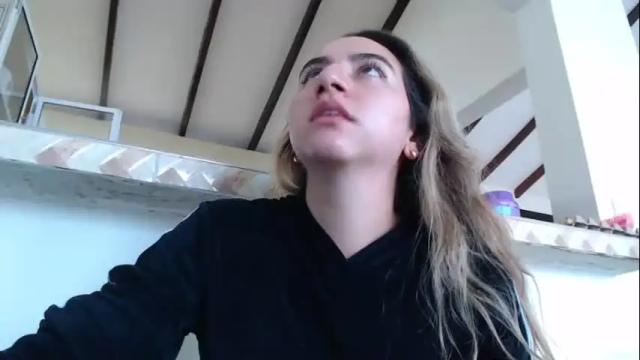 Image 10 of odette_brigh_ Stream on Chaturbate on 1 month ago