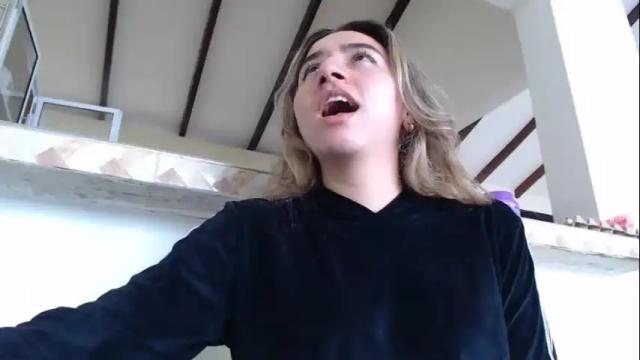 Image 12 of odette_brigh_ Stream on Chaturbate on 1 month ago