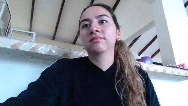 Image 3 of odette_brigh_ Stream on Chaturbate on 1 month ago