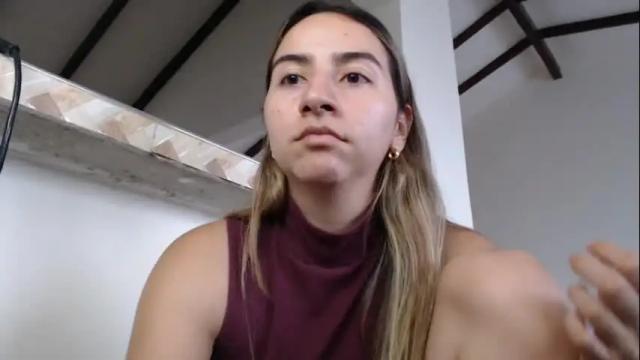Image 3 of odette_brigh_ Stream on Chaturbate on 1 month ago
