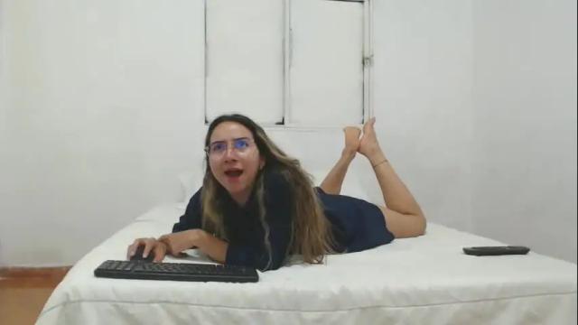 Image 3 of odette_brigh_ Stream on Chaturbate on 23 days ago