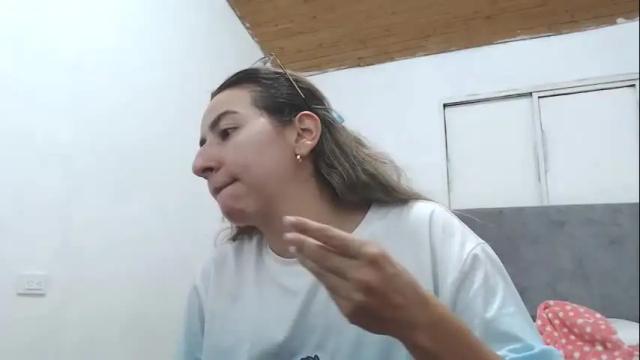 Image 8 of odette_brigh_ Stream on Chaturbate on 9 days ago