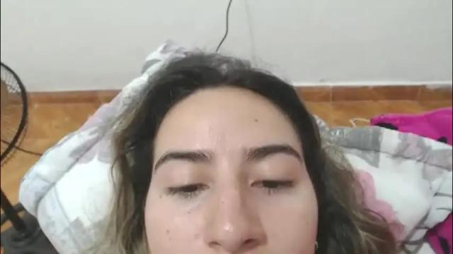 Image 3 of odette_brigh_ Stream on Chaturbate on 3 months ago