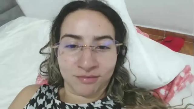 Image 11 of odette_brigh_ Stream on Chaturbate on 2 months ago
