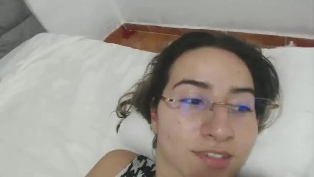 Image 2 of odette_brigh_ Stream on Chaturbate on 2 months ago