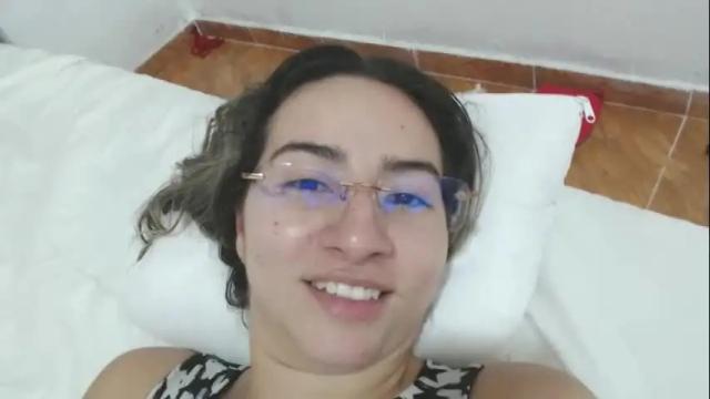 Image 4 of odette_brigh_ Stream on Chaturbate on 2 months ago