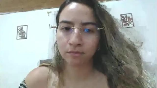Image 4 of odette_brigh_ Stream on Chaturbate on 7 days ago