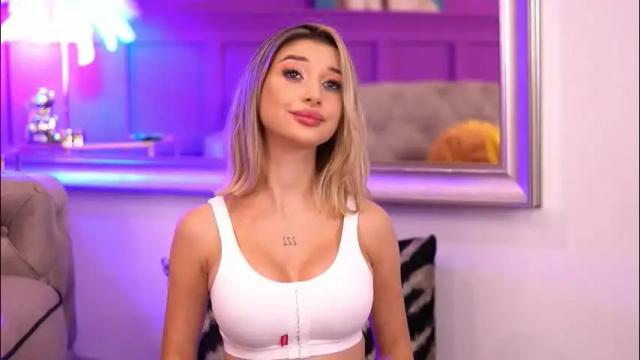 Image 11 of odettebensen Stream on Chaturbate on 2 months ago