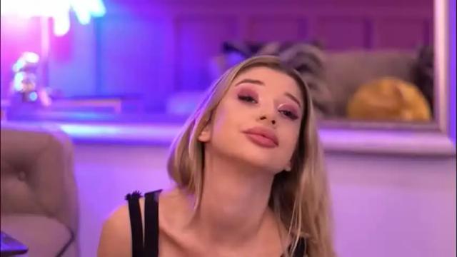 Image 10 of odettebensen Stream on Chaturbate on 1 month ago