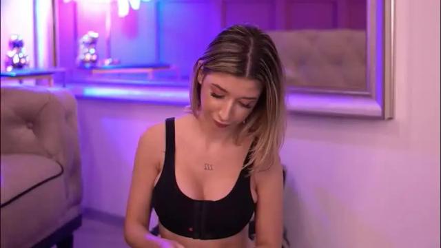 Image 11 of odettebensen Stream on Chaturbate on 1 month ago