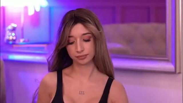 Image 8 of odettebensen Stream on Chaturbate on 1 month ago